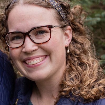 Allie, 32