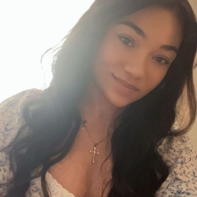 Shoshana, 25