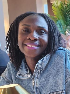 Lauretta, 36