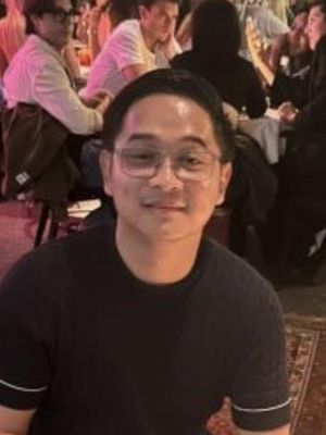 Albert, 35