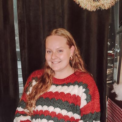 Regina, 26