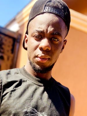 John, 25