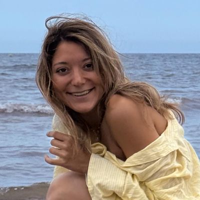 Miriam, 33