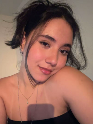 Heloisa, 18