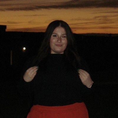 Jessica, 19
