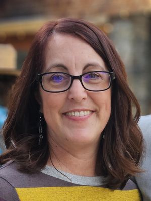 Jennifer, 54