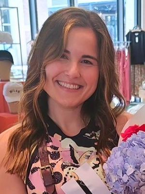 Nadine, 34