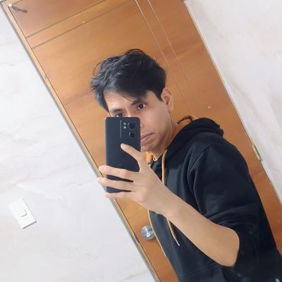 Adolfo, 39