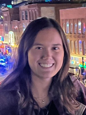 Fiona, 21