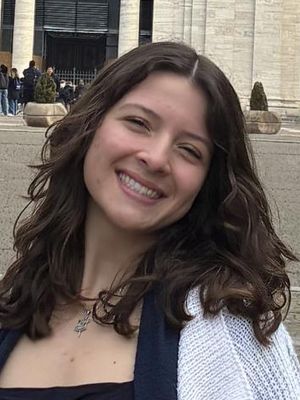 Isabel, 20