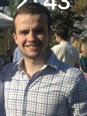 Carlos, 28