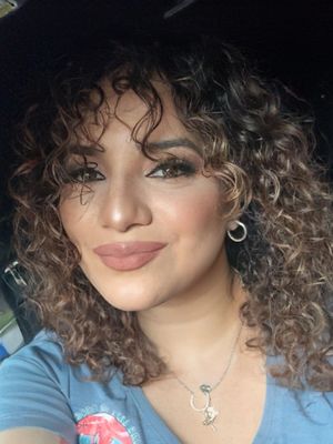 Nina, 31