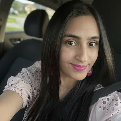 Gaby, 35