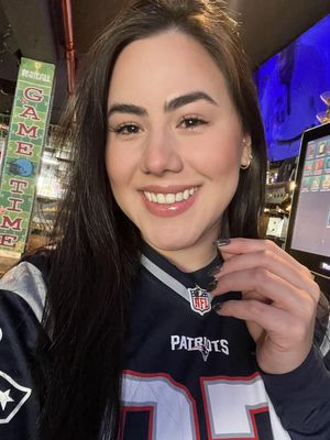 Daniela, 30