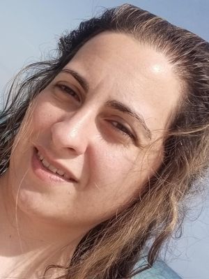 Belen, 33
