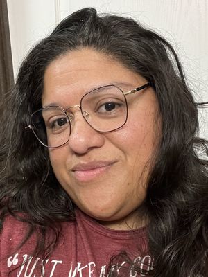Tina, 38