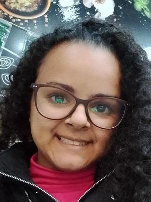 Suelen, 33