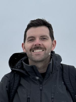 Alex, 34