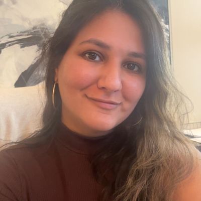 Andrea, 31