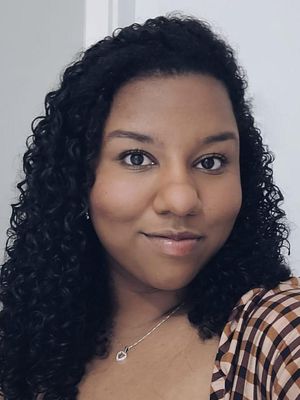Leticia, 21
