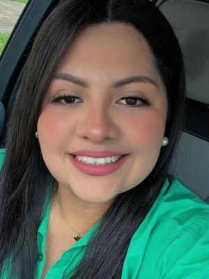 Roxy, 35