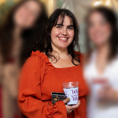Anna, 35
