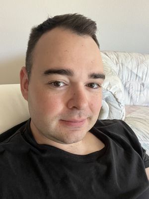 Kyle, 28