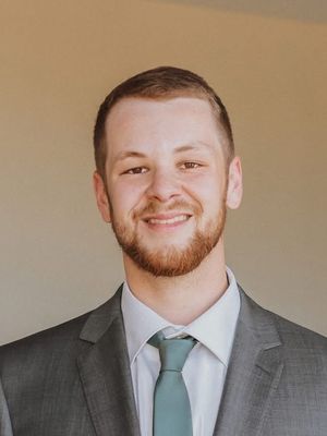 Jase, 27
