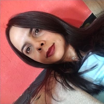 Jenny, 32