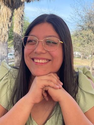Elena, 26