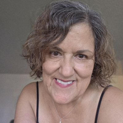 Andee, 65