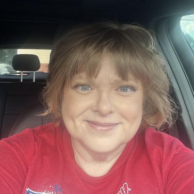 Hollie, 50