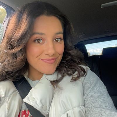 Sophie, 29