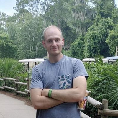 Tom, 36