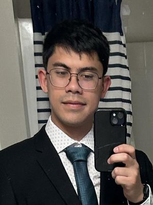 Antonio, 24
