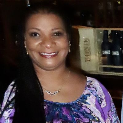 Tina, 53