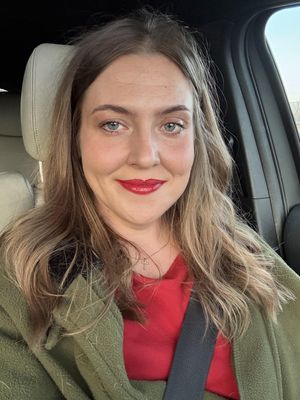 Megan, 39