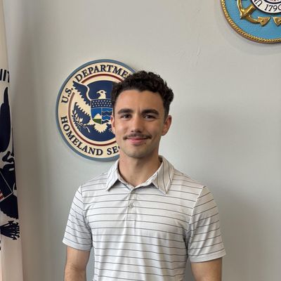 Dominic, 20