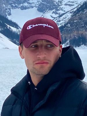 Krystian, 30