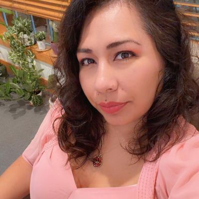 Gianna, 43