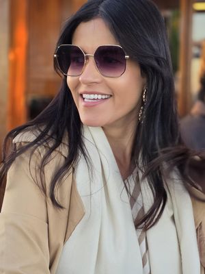 Priscila, 43