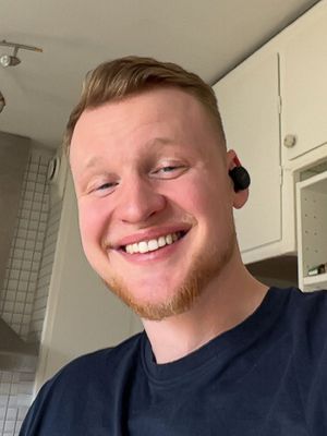 Hampus, 25