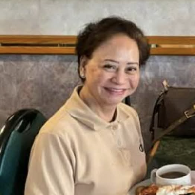 Roslynn, 67