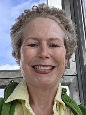 Louise, 51