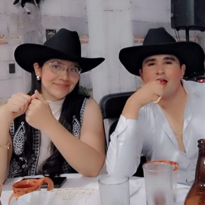 Bely, 30