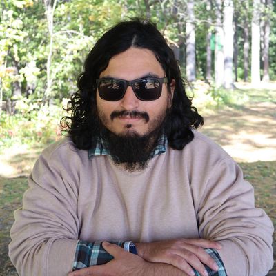 Tom, 35