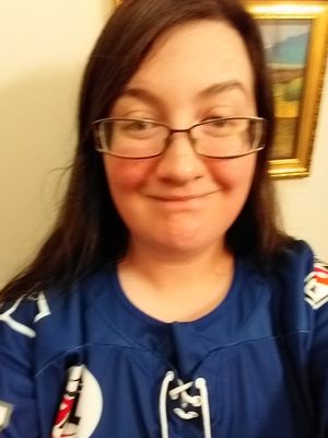 Michaela, 28