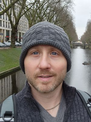 Robert, 40
