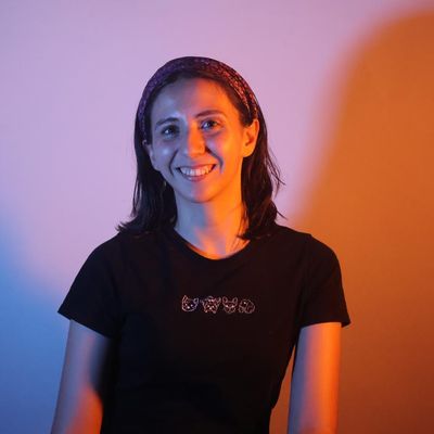 Maryam, 29