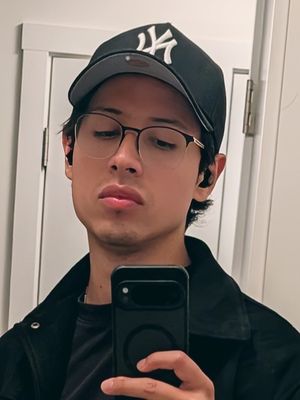Aldo, 30